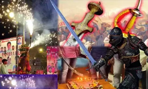 Armur: వేడుకలలో పెరుగుతున్న కత్తుల కల్చర్