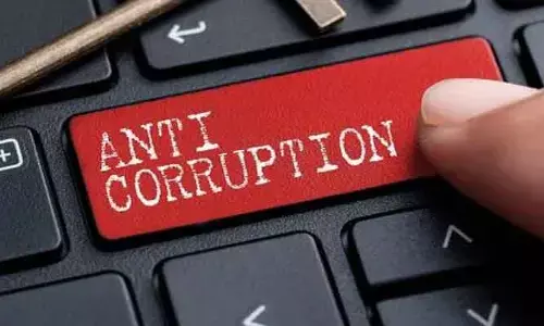 I&PR మాజీ కమిషనర్ విజయ్ కుమార్‌పై ఏసీబీ కేసు