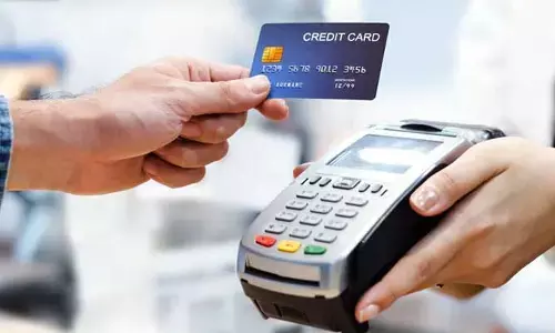 Credit Card Transactions: నవంబర్ లో భారీగా తగ్గిన క్రెడిట్ కార్డు చెల్లింపులు..!