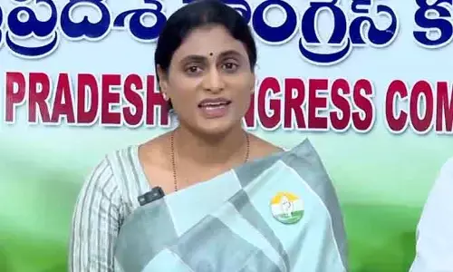 YS Sharmila : మోడీ దోస్తులకు విశాఖ స్టీల్ అమ్మే కుట్ర : షర్మిల ఫైర్