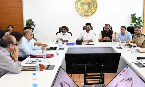 Tollywood Meet: రాజకీయ జోక్యం వద్దు.. సినీ ప్రముఖుల భేటీలో భట్టి విక్రమార్క హాట్ కామెంట్స్