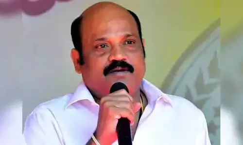 ప్రజలు ప్రతిపక్ష హోదా ఇవ్వకపోతే మేమేం చేస్తాం: విప్ యార్లగడ్డ ఫైర్