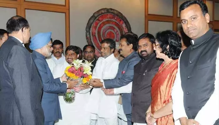 Manmohan Singh: ప్రత్యేక రాష్ట్ర ఏర్పాటుకు దార్శనికుడు మన్మోహన్ Manmohan Singh: ప్రత్యేక రాష్ట్ర ఏర్పాటుకు దార్శనికుడు మన్మోహన్
