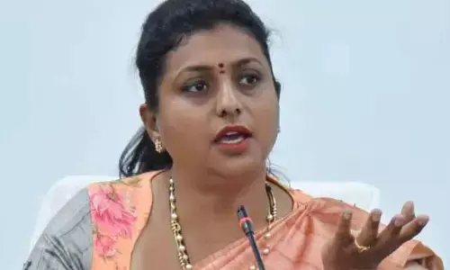 ‘ఎన్నికల హామీలను మర్చిపోయారు’.. కూటమి ప్రభుత్వం పై మాజీ మంత్రి రోజా ఫైర్!