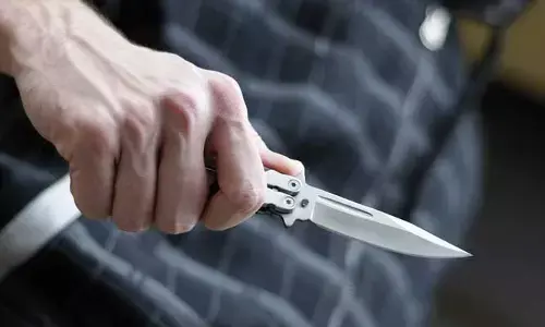 Crime : టిప్ తక్కువ ఇచ్చిందని.. గర్భిణిపై 14 సార్లు కత్తితో దాడి