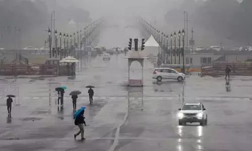 Delhi : ఢిల్లీలో భారీ వర్షం.. ఆరెంజ్ అలర్ట్ జారీ