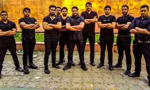 బౌన్సర్.. టెర్రర్! వివాదాస్పదంగా మారిన ప్రైవేట్ సెక్యూరిటీ