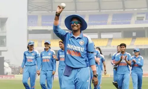 బంతితో, బ్యాటుతో రెచ్చిపోయిన దీప్తి.. వన్డే సిరీస్ క్లీన్‌స్వీప్