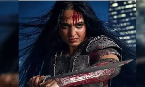 Bloody sweet blood.. మరో ఇంట్రెస్టింగ్ ఫొటో షేర్ చేసిన అనుష్క