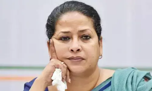 Sharmistha Mukherjee: కాసేపట్లో మాజీ ప్రధాని అంత్యక్రియలు.. ప్రణబ్‌ ముఖర్జీ కుమార్తె సెన్సేషనల్ కామెంట్స్