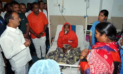 Eatala Rajender: పేదల వైద్యం పట్ల పట్టింపు లేకపోవడం బాధాకరం.. ఈటల రాజేందర్