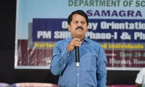 TG: హెచ్ఎంలు అనుభవంతో పనిచేయాలి.. పాఠశాల విద్య డైరెక్టర్ నరసింహారెడ్డి