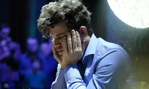 Magnus Carlsen :  జీన్స్ వివాదం.. మగ్నస్ కార్ల్‌సన్ నిష్క్రమణ