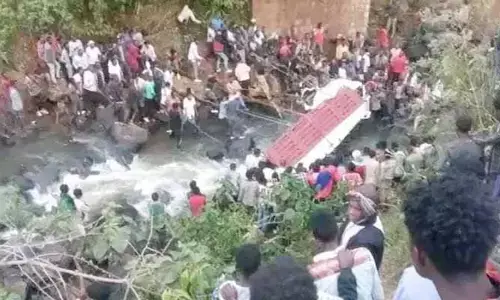Road Accident: ఘోర రోడ్డు ప్రమాదం.. ఏకంగా 71 మంది జల సమాధి