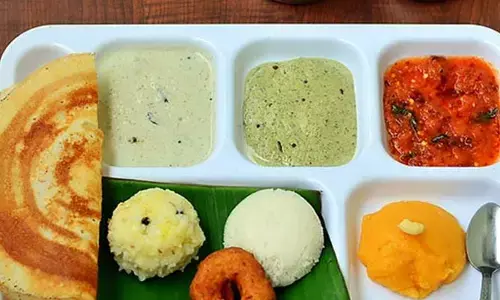 Breakfast: ఉదయం పూట  పొరపాటున కూడా ఈ టిఫిన్స్ తినకండి..!