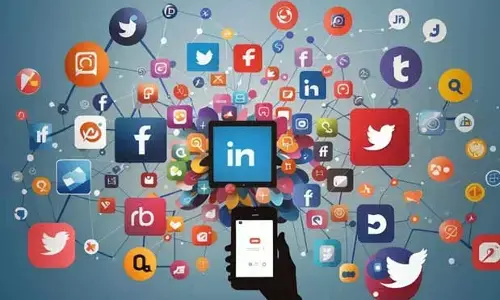 Social Media : తగ్గేదేలే..! 2024లో పెరిగిన సోషల్ మీడియా యూజర్లు