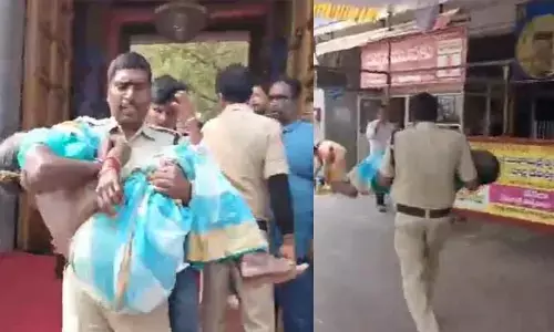 Vijayawada: శభాష్ పోలీసన్న.. వృద్దురాలిని కాపాడిన కానిస్టేబుల్ పై ప్రశంసలు