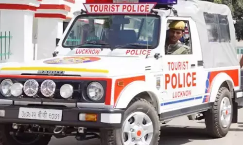 Lucknow: ఉత్తరప్రదేశ్ లో దారుణం.. తల్లి, నలుగురు చెల్లెళ్లను చంపిన యువకుడు