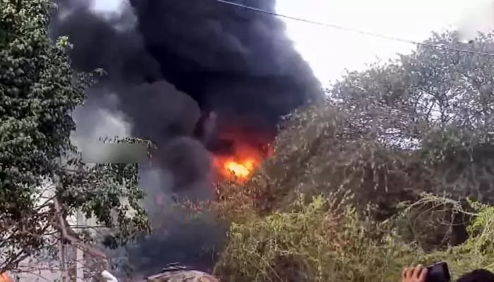 Fire Accident: జీడిమెట్ల పారిశ్రామిక వాడలో భారీ అగ్నిప్రమాదం Fire Accident: జీడిమెట్ల పారిశ్రామిక వాడలో భారీ అగ్నిప్రమాదం