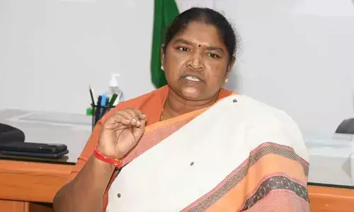 Seethakka:మహిళా సంఘాలకు గుడ్ న్యూస్.. మొబైల్ ఫిష్ వెహిక‌‌‌‌‌‌‌‌ల్స్ ప్రారంభం