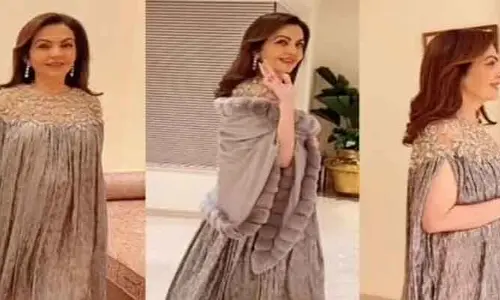 న్యూయర్ వేడుకల్లో నీతా అంబానీ వేసుకున్న లాంగ్ ఫ్రాక్ ఖరీదెంతో తెలిస్తే షాక్