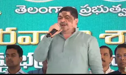 Minister Ponnam : రోడ్డు భద్రత అందరి బాధ్యత : మంత్రి పొన్నం
