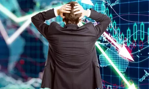 Stock Market: భారీ నష్టాలతో ముగిసిన స్టాక్ మార్కెట్.. సెన్సెక్స్ 720 పాయింట్లు ఢమాల్