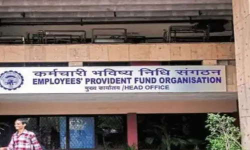 EPFO: పెన్షనర్లకు ఈపీఎఫ్ఓ శుభవార్త.. ఎక్కడ ఉన్నా పెన్షన్ పొందే సౌకర్యం