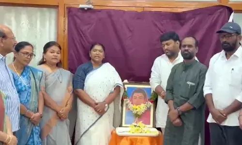 Seethakka: సావిత్రి బాయి పూలే జీవితాన్ని స్పూర్తిగా తీసుకోవాలి.. మంత్రి సీతక్క