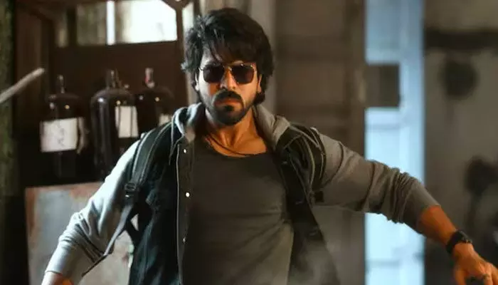 Game Changer: గేమ్ ఛేంజర్ను బ్యాన్ చేయాలంటూ అక్కడ ఫ్యాన్స్ ఆందోళన.. కారణం అదేనా? Game Changer: గేమ్ ఛేంజర్ను బ్యాన్ చేయాలంటూ అక్కడ ఫ్యాన్స్ ఆందోళన.. కారణం అదేనా?