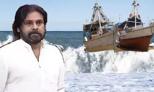 Ap News: పవన్ కల్యాణ్ ఆదేశాలు.. సముద్ర తీరంలో రెండు బోట్లు సీజ్