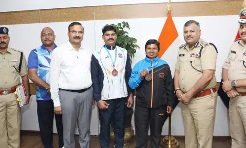 పోలీసు షూటర్లకు డీజీపీ అభినందనలు