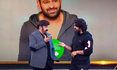 Ram Charan: రామ్ చరణ్ ను అడ్డంగా బుక్ చేసిన ప్రభాస్