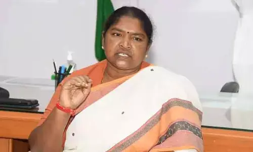 Seethakka: ఉపాధి హామీ కూలీలు మృతి.. మంత్రి సీతక్క కీలక ఆదేశాలు