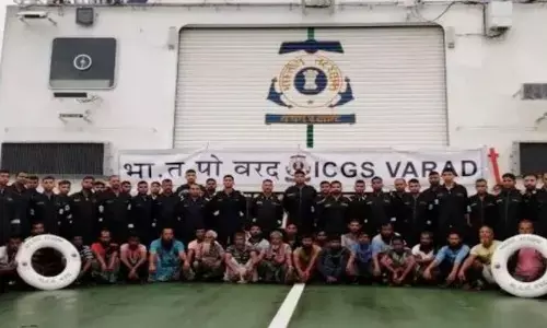 ICG: బంగ్లాదేశ్ నుంచి స్వదేశానికి 95 మంది భారతీయ మత్స్యకారులు