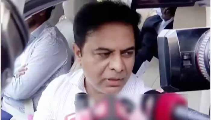 KTR: నన్ను ఇబ్బంది పెట్టాలనేదే రేవంత్ ఉద్దేశం.. కేటీఆర్ హాట్ కామెంట్స్ KTR: నన్ను ఇబ్బంది పెట్టాలనేదే రేవంత్ ఉద్దేశం.. కేటీఆర్ హాట్ కామెంట్స్