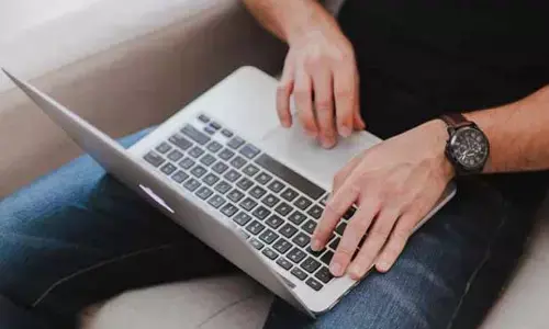 Laptop on lap : ల్యాప్‌టాప్‌ను అలా వాతున్నారా?.. ఈ ప్రమాదం పొంచి ఉన్నట్లే!