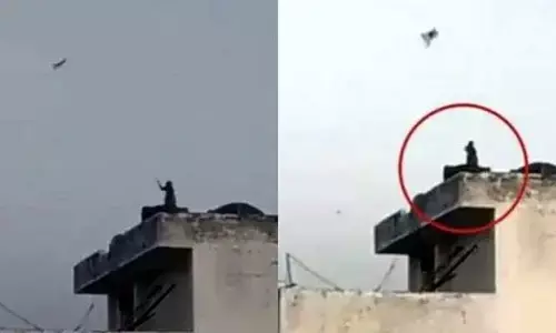 Viral Video : గాలిపటం ఎగురవేసిన కోతి.. నెట్టింట్లో వీడియో వైరల్