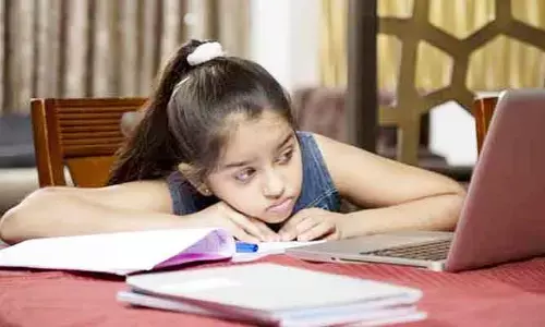 Parents helping tips: పిల్లల్ని ఎగ్జామ్స్ భయం నుంచి బయటపడేయాలనుకుంటున్నారా.. హెల్పింగ్ టిప్స్ ఇవే?