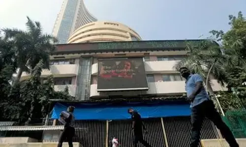 Stock Market: భారీ నష్టాల నుంచి కోలుకున్న స్టాక్ మార్కెట్లు