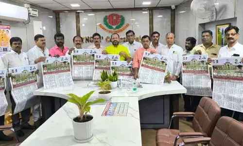 OU: ఓయూ ఎన్​జీఓస్​ అసోసియేషన్ క్యాలెండర్​ను ఆవిష్కరించిన మారం జగదీశ్వర్​