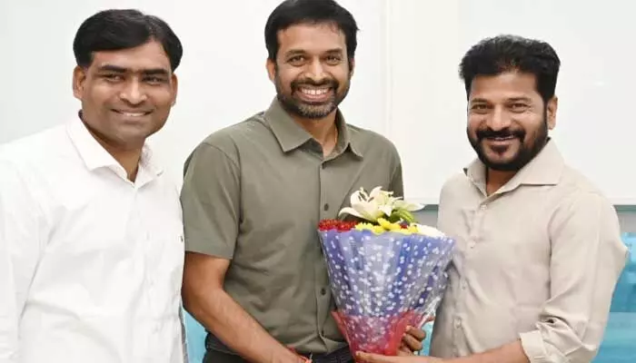 Pullela Gopichand : సీఎం రేవంత్ రెడ్డిని కలిసిన పుల్లెల గోపీచంద్ Pullela Gopichand : సీఎం రేవంత్ రెడ్డిని కలిసిన పుల్లెల గోపీచంద్