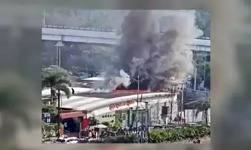Fire Accident : మాదాపూర్లో భారీ అగ్ని ప్రమాదం