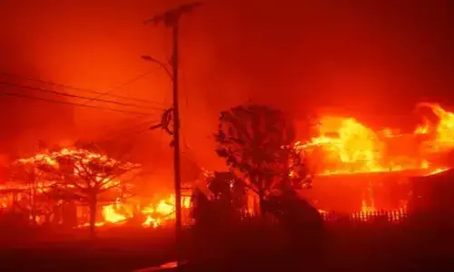 WildFire : తగలబడిపోతున్న హాలీవుడ్ హిల్స్... కాలిపోయిన ఆస్కార్ అవార్డుల వేదిక