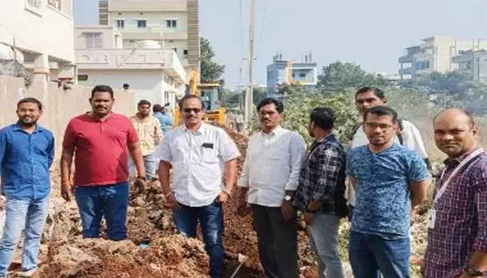 Sangareddy: దిశ కథనంతో స్పందించిన అధికారులు.. పోస్టల్ భూమి స్వాధీనం Sangareddy: దిశ కథనంతో స్పందించిన అధికారులు.. పోస్టల్ భూమి స్వాధీనం