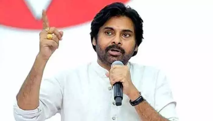 Pawan Kalyan:‘పిఠాపురంలో పోలీసుల తీరు బాగోలేదు’.. డిప్యూటీ సీఎం పవన్ ఆగ్రహం Pawan Kalyan:‘పిఠాపురంలో పోలీసుల తీరు బాగోలేదు’.. డిప్యూటీ సీఎం పవన్ ఆగ్రహం