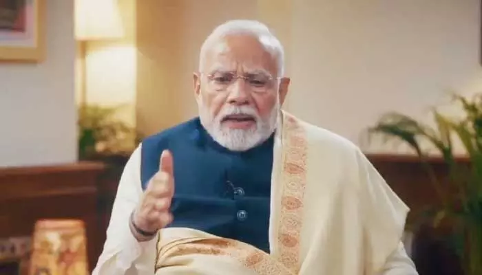 Modi : లైఫ్ మంత్ర రివీల్ చేసిన మోడీ.. అదే తన ఐడియాలజీ అని క్లారిటీ Modi : లైఫ్ మంత్ర రివీల్ చేసిన మోడీ.. అదే తన ఐడియాలజీ అని క్లారిటీ