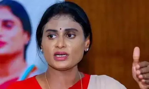 YS Sharmila: వాళ్లది అక్రమ సంబంధం.. వైఎస్ షర్మిల హాట్ కామెంట్స్