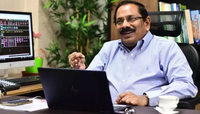 త్వరలో వాట్సప్ ద్వారా ప్రభుత్వ సేవలు.. సీఎస్ కీలక ప్రకటన త్వరలో వాట్సప్ ద్వారా ప్రభుత్వ సేవలు.. సీఎస్ కీలక ప్రకటన