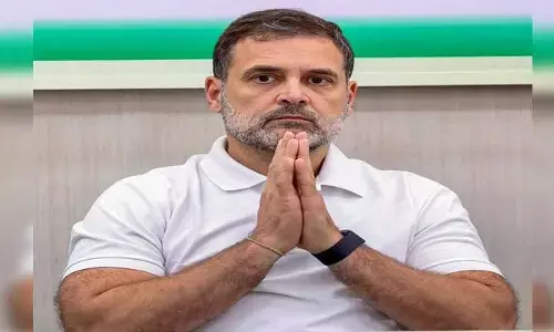 హైదరాబాద్ చేరుకున్న రాహుల్ గాంధీ.. ఎయిర్ పోర్టు నుంచి నేరుగా అక్కడికే!